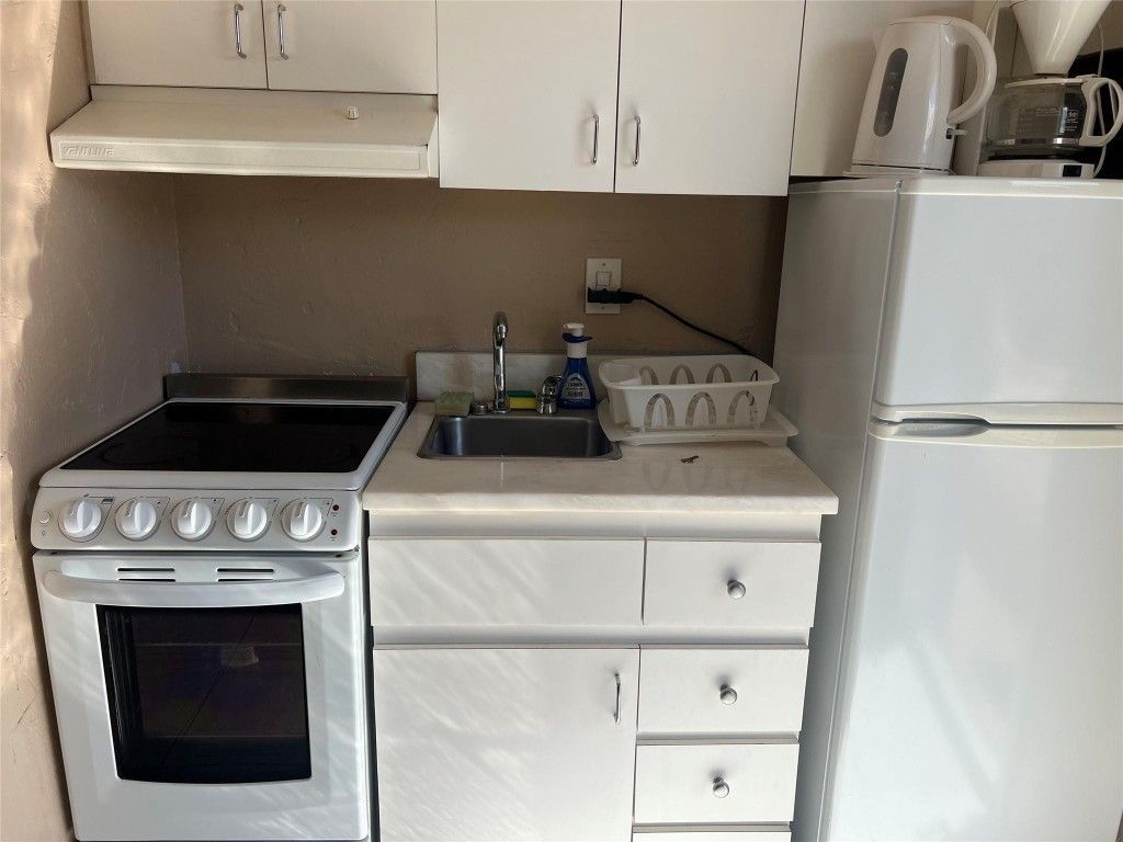 1315 N Ocean Drive, Unit 205, Hollywood, FL 33019 Photo