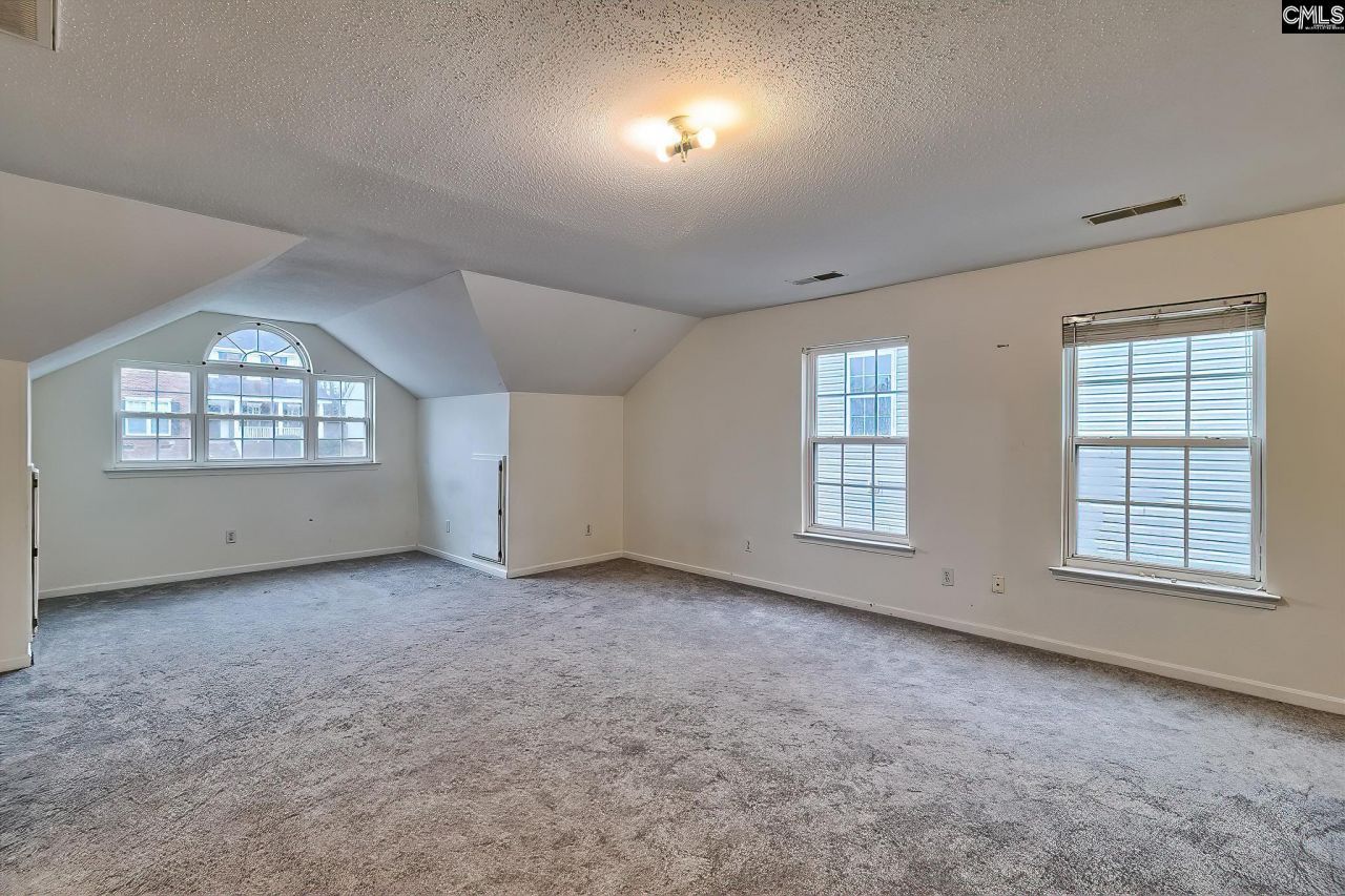 18 Persimmon Wood Court  Photo 19