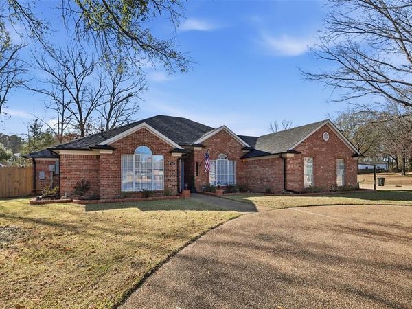 105 Cheyenne Trail, Gilmer, TX 75644
