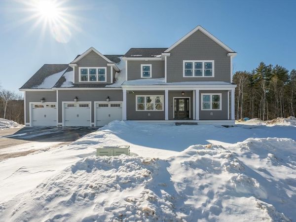 6 Newbury, Pelham, NH 03076