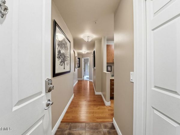 5450 E DEER VALLEY Drive, Unit 2225, Phoenix, AZ 85054