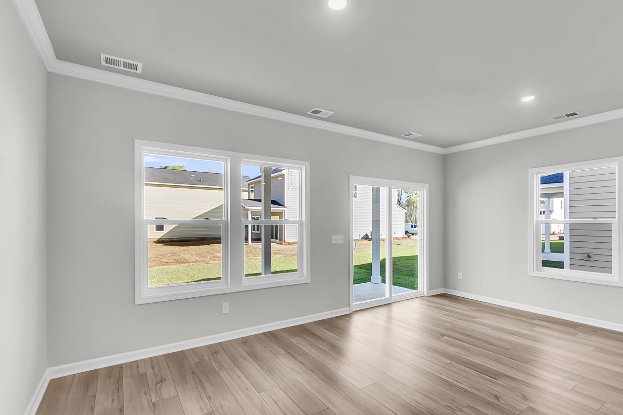 218 Central Creek Drive Photo 10