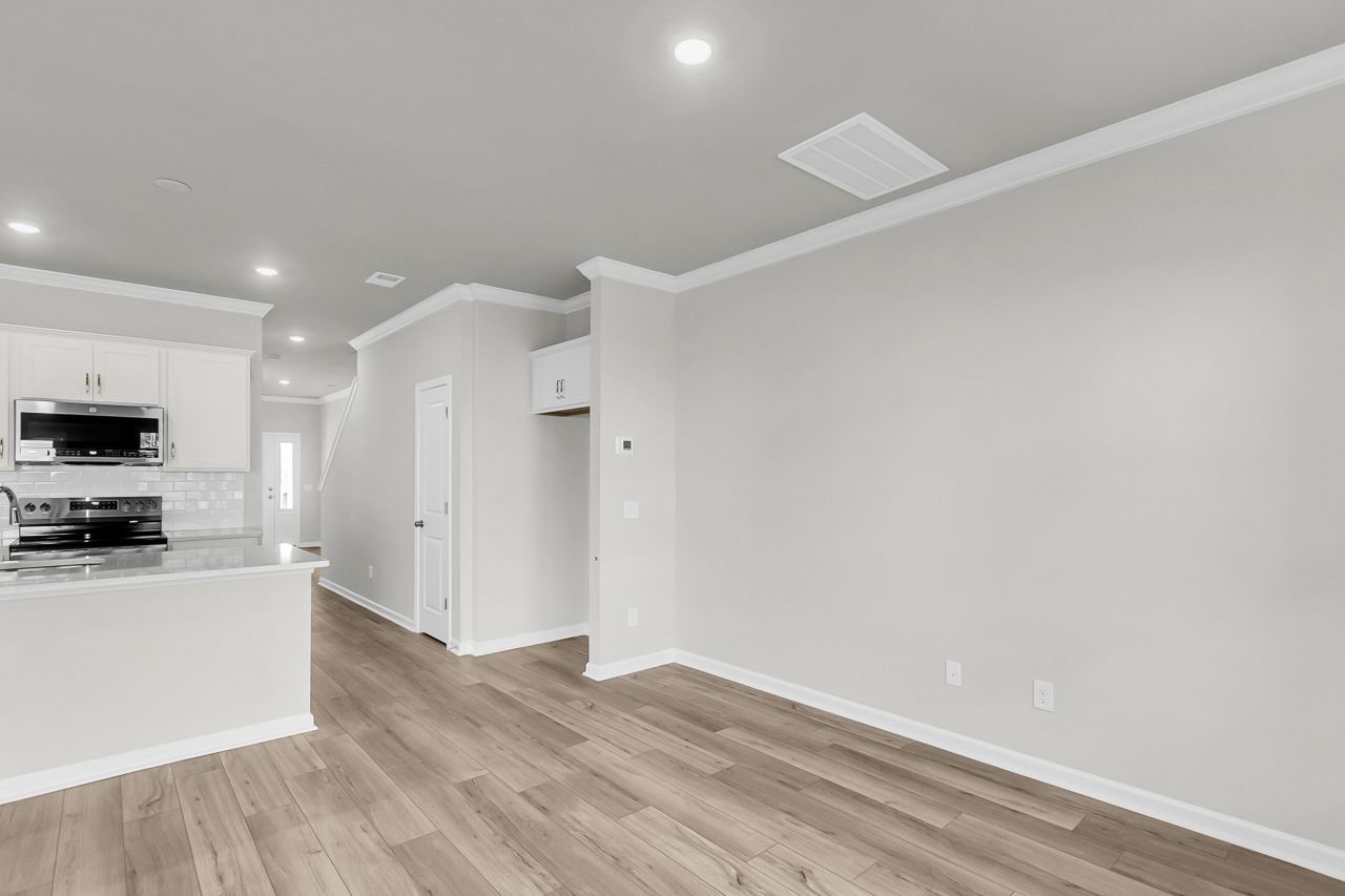 218 Central Creek Drive Photo 13