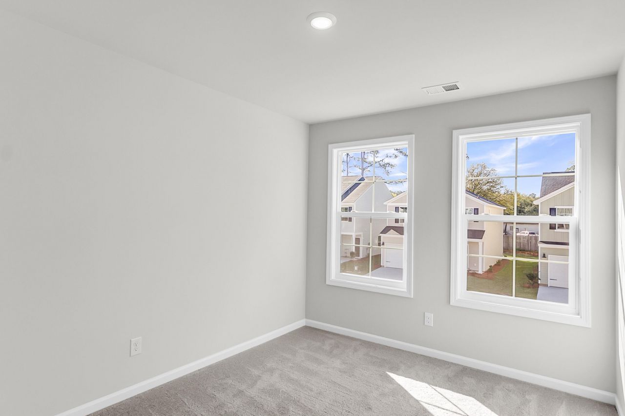 218 Central Creek Drive Photo 25