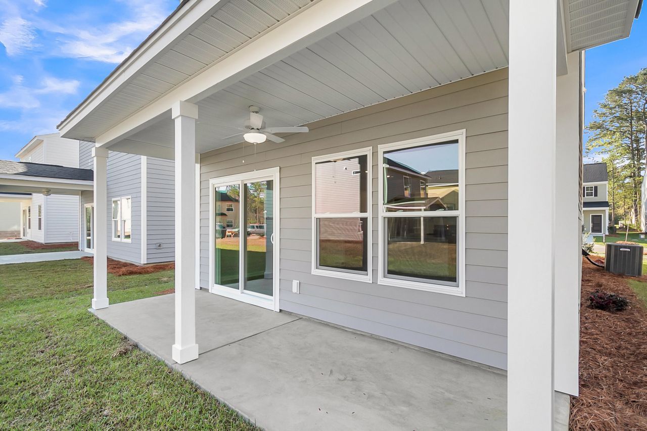 218 Central Creek Drive Photo 31