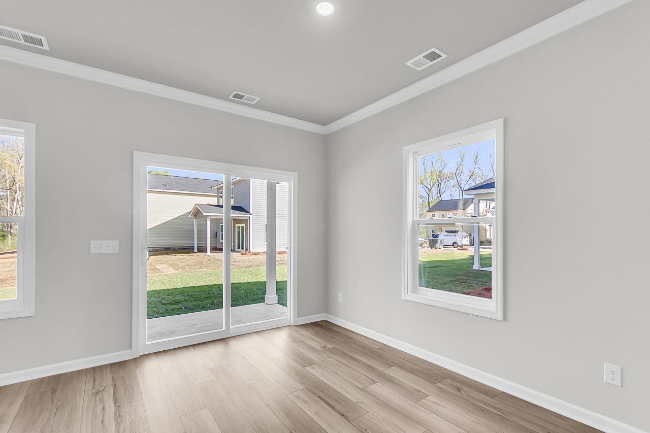 218 Central Creek Drive Photo 9