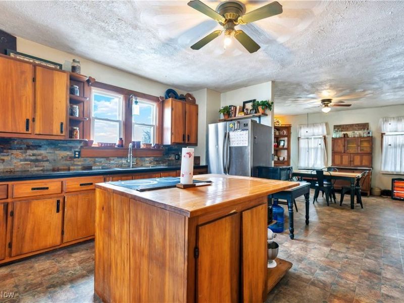 13222 Lexington Avenue NE, Alliance, OH 44601 Photo 9