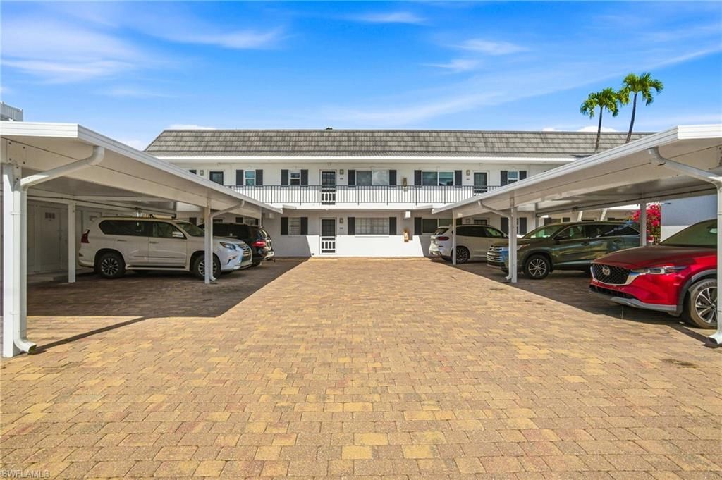 268 Banyan Blvd, Unit 268, Naples, FL 34102 Photo