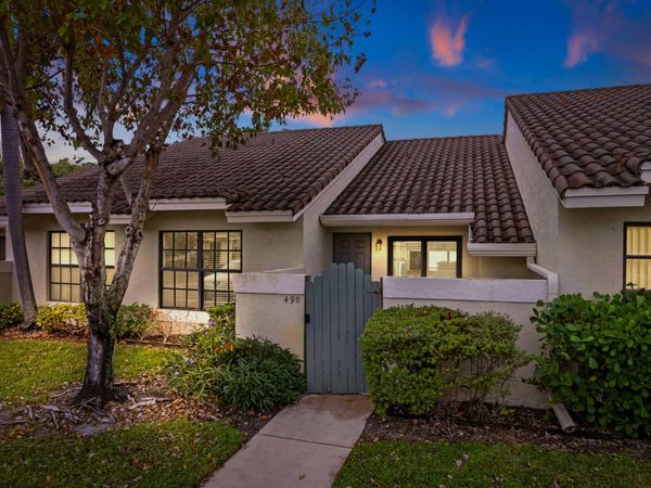 490 Hardwood Place, Boca Raton, FL 33431