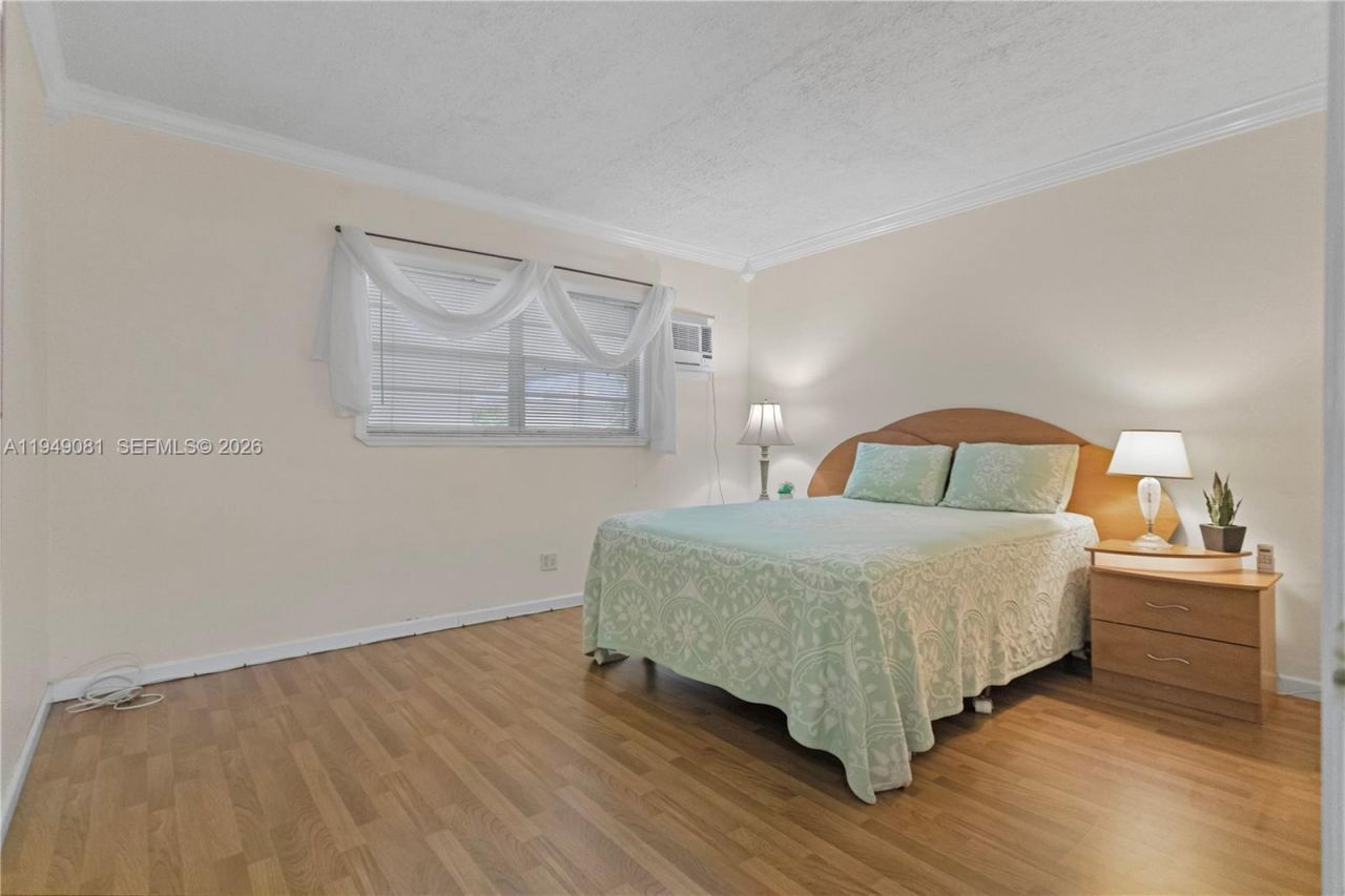 7401 Pines Blvd, Unit 222, Pembroke Pines, FL 33024 Photo