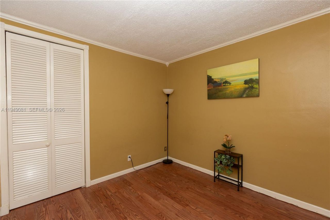 7401 Pines Blvd, Unit 222, Pembroke Pines, FL 33024 Photo