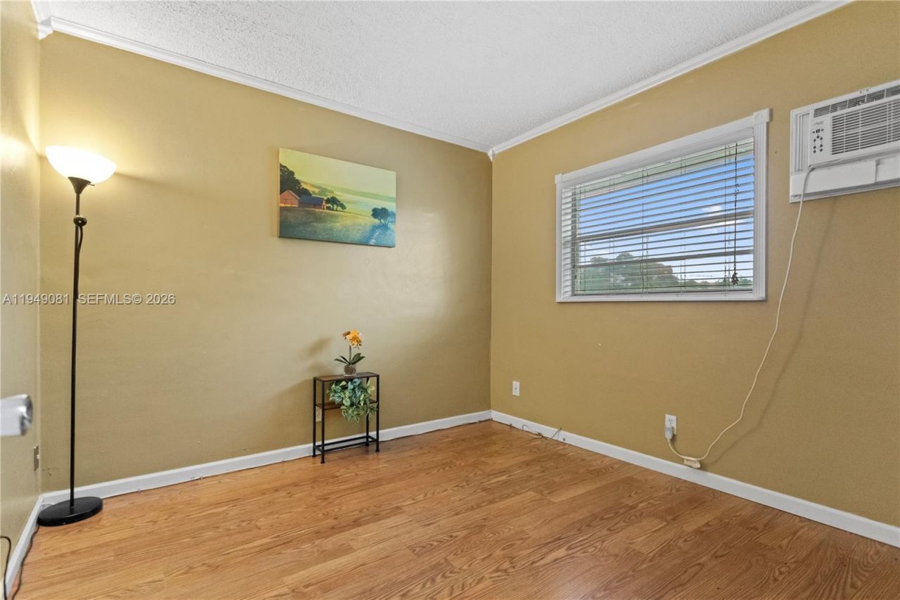7401 Pines Blvd, Unit 222, Pembroke Pines, FL 33024 Photo