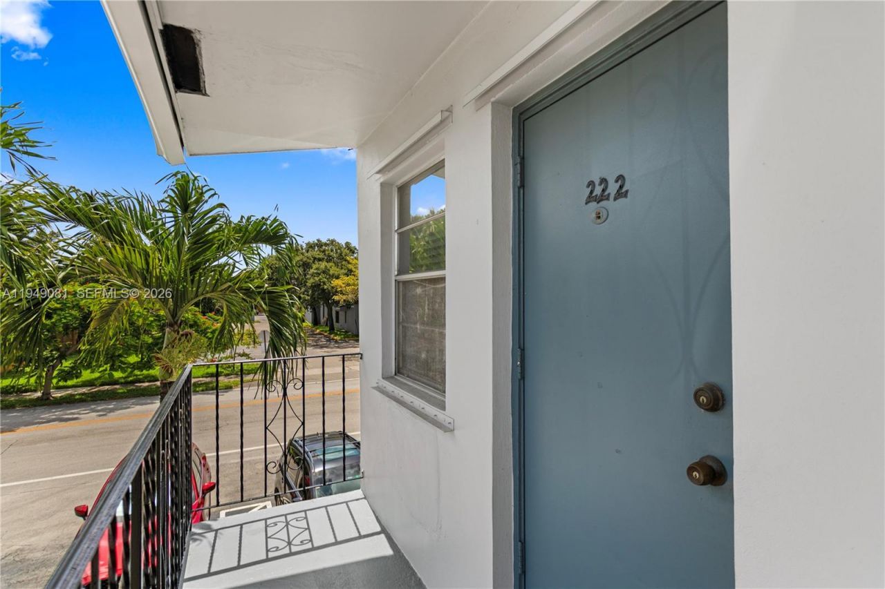 7401 Pines Blvd, Unit 222, Pembroke Pines, FL 33024 Photo