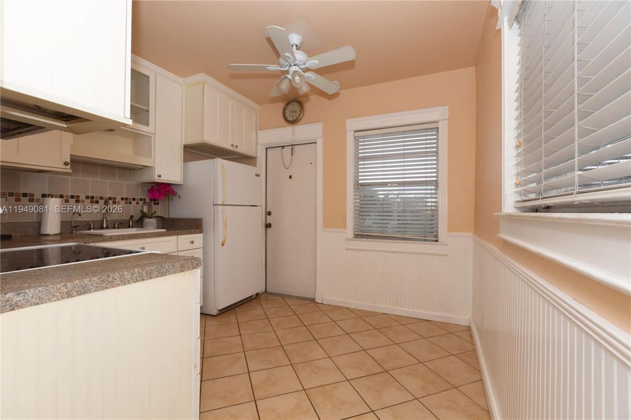 7401 Pines Blvd, Unit 222, Pembroke Pines, FL 33024 Photo