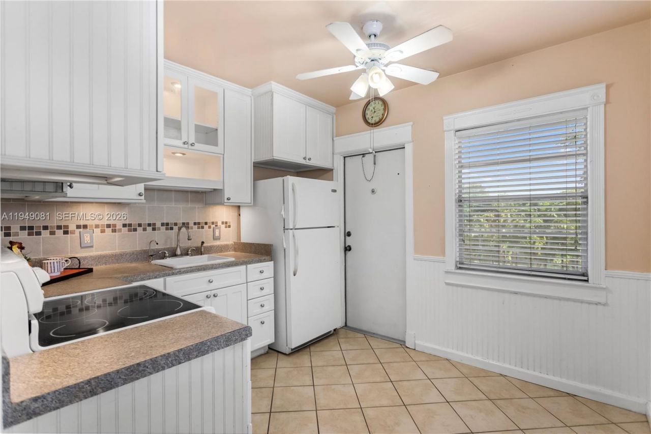 7401 Pines Blvd, Unit 222, Pembroke Pines, FL 33024 Photo