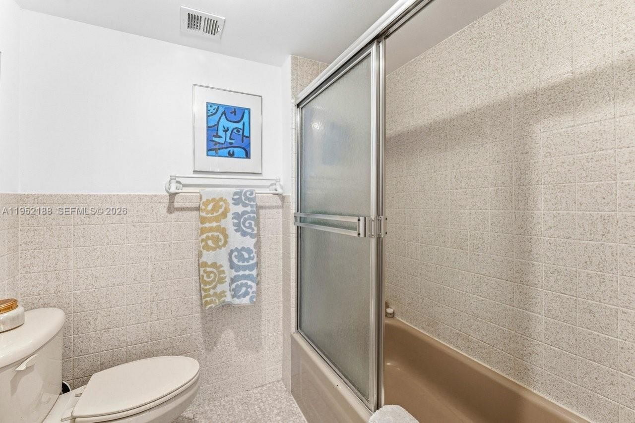 911 Ocean Dr, Unit 703, Juno Beach, FL 33408 Photo