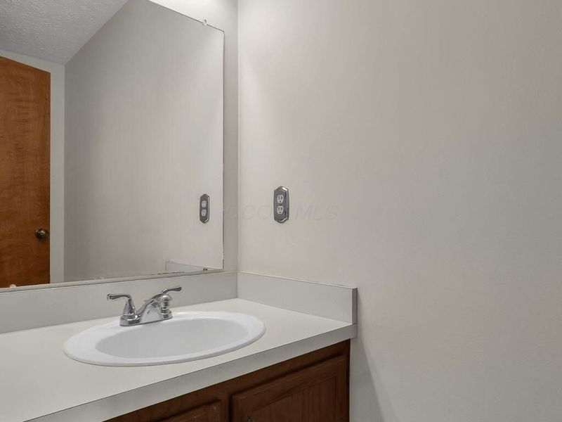 5875 Parkbridge Lane, Dublin, OH 43016 Photo 15