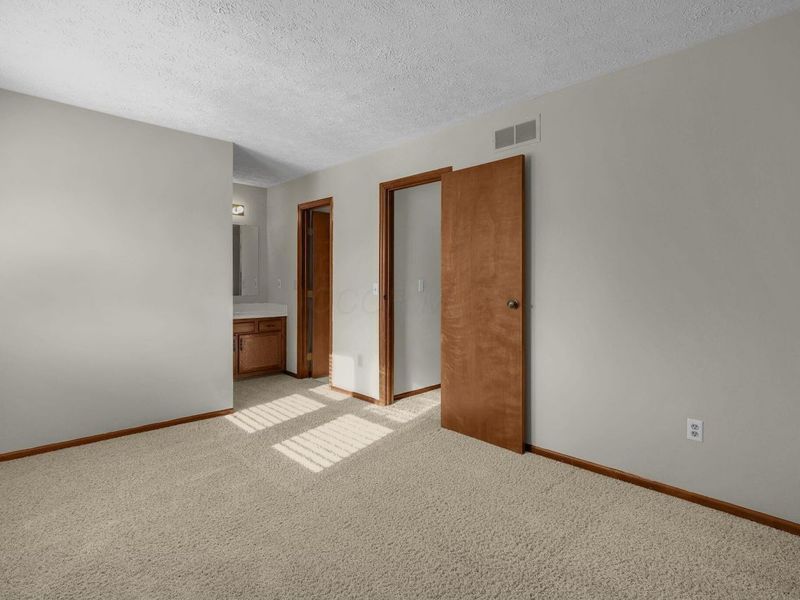 5875 Parkbridge Lane, Dublin, OH 43016 Photo 21