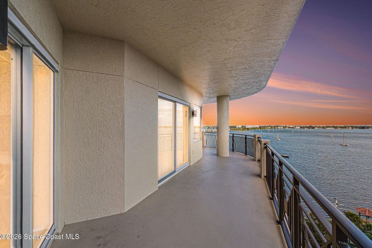 21 Riverside Drive, Unit 902, Cocoa, FL 32922 Photo