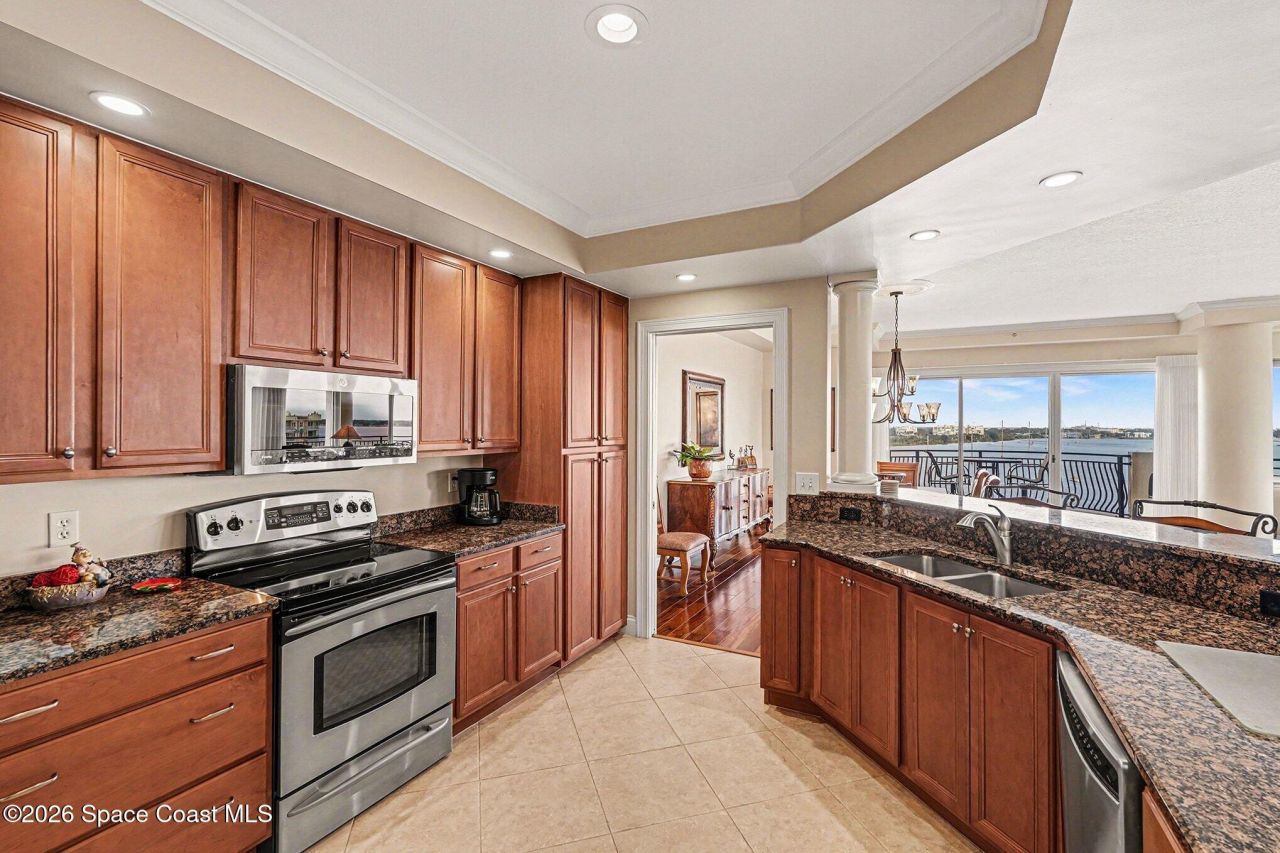 21 Riverside Drive, Unit 902, Cocoa, FL 32922 Photo