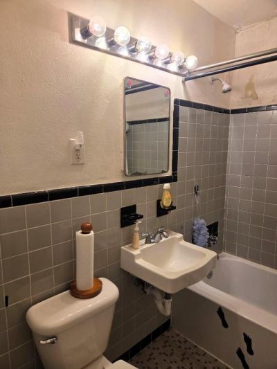 1060 W 26th Court, Riviera Beach, FL 33404 Photo