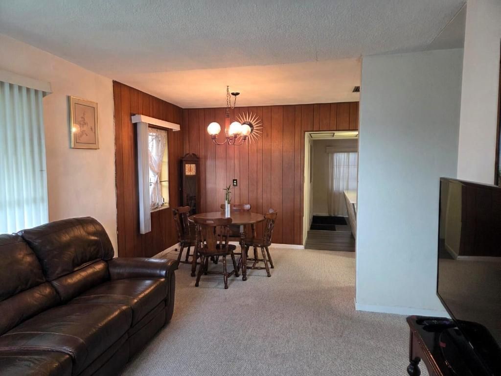 1060 W 26th Court, Riviera Beach, FL 33404 Photo