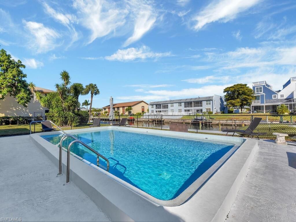 1027 SE 46th Ln, Unit 2A, Cape Coral, FL 33904 Photo