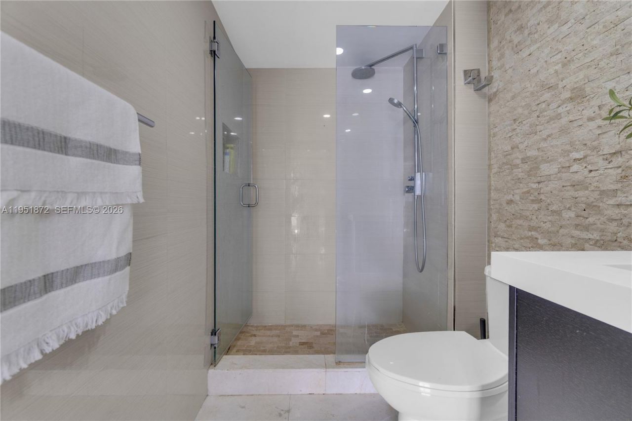 2780 NE 183rd St, Unit 1414, Aventura, FL 33160 Photo