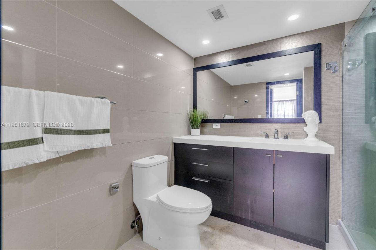 2780 NE 183rd St, Unit 1414, Aventura, FL 33160 Photo