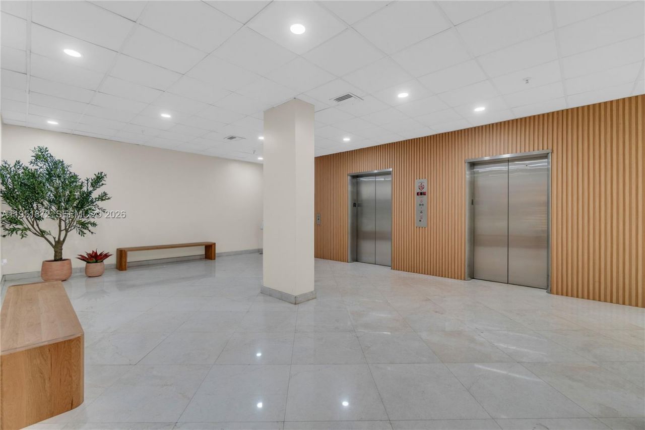 2780 NE 183rd St, Unit 1414, Aventura, FL 33160 Photo