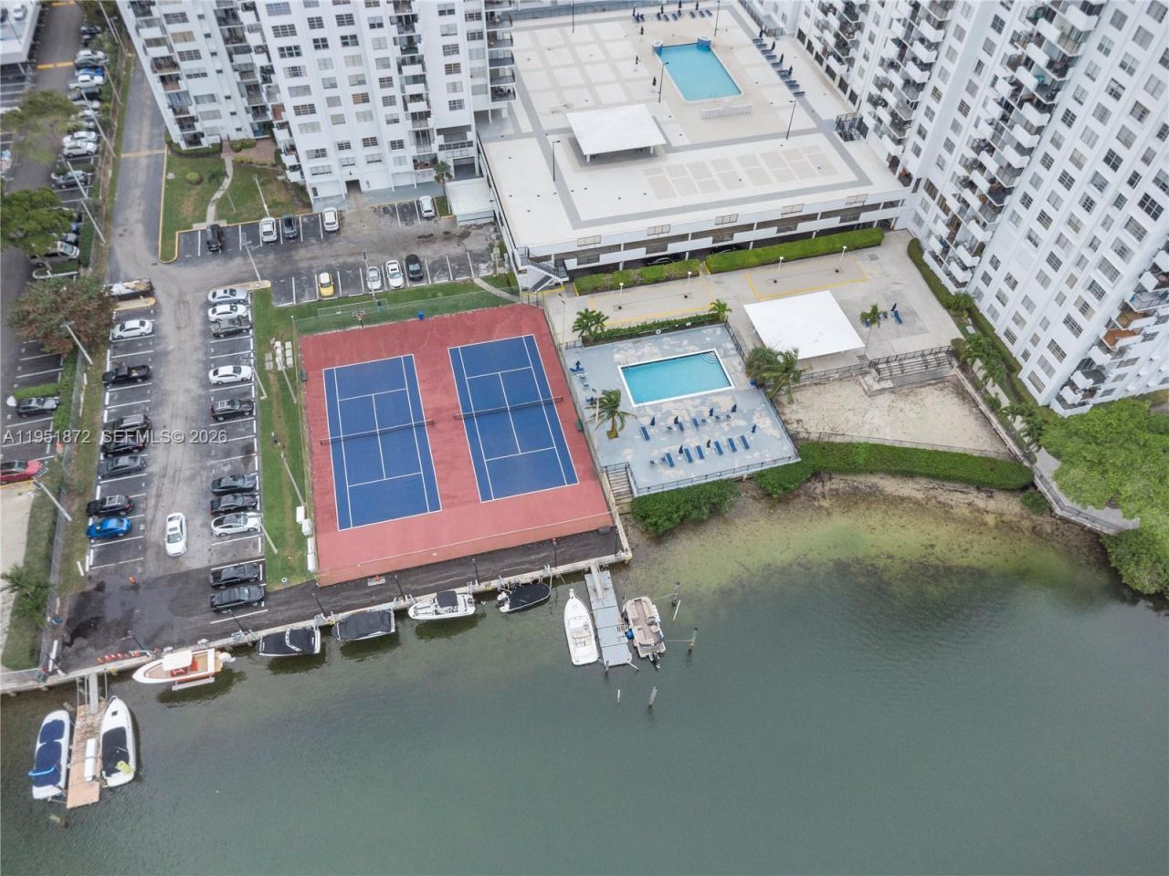 2780 NE 183rd St, Unit 1414, Aventura, FL 33160 Photo