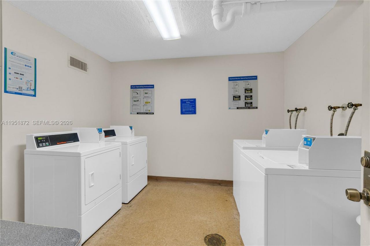 2780 NE 183rd St, Unit 1414, Aventura, FL 33160 Photo