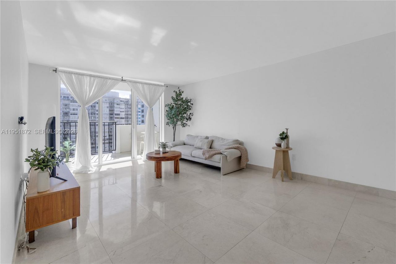 2780 NE 183rd St, Unit 1414, Aventura, FL 33160 Photo