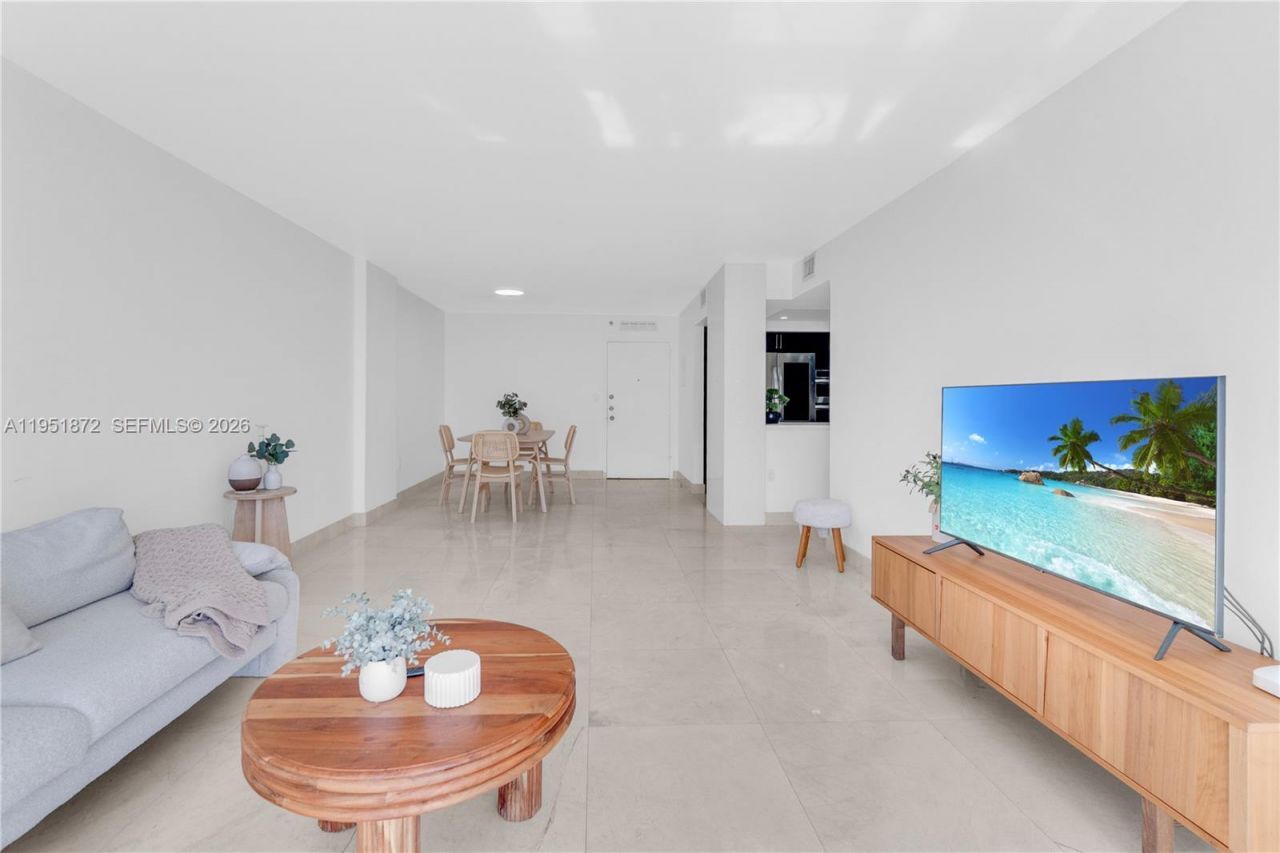 2780 NE 183rd St, Unit 1414, Aventura, FL 33160 Photo