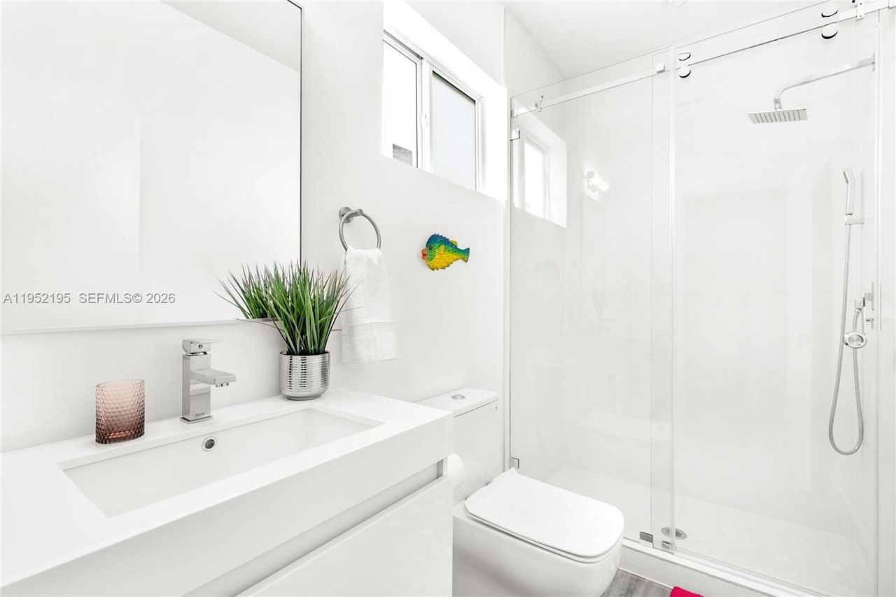 1123 NE 23rd Ter, Pompano Beach, FL 33062 Photo