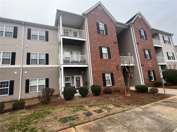 621 Marshtree Lane, Unit 305, Fayetteville, NC 28314