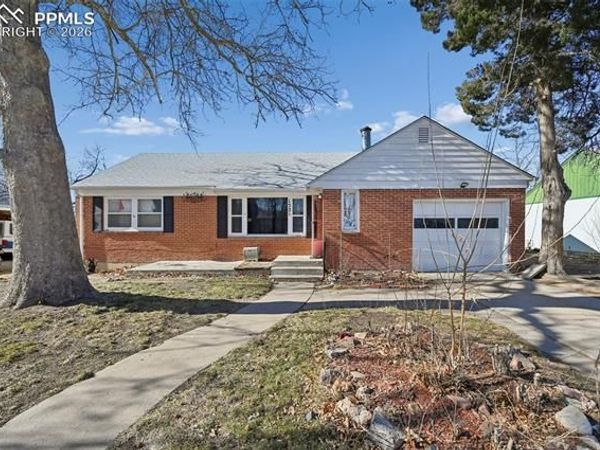 1521 Alexander Circle, Pueblo, CO 81001