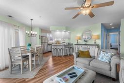 300 Shorehaven Dr. photo 4