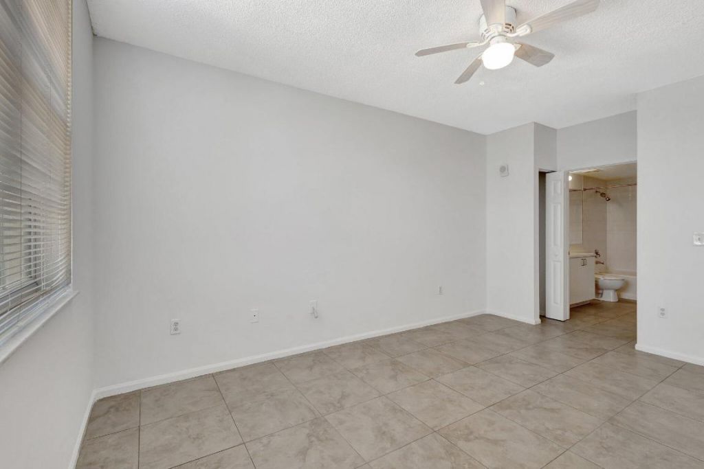 720 S Sapodilla Avenue, Unit 303, West Palm Beach, FL 33401 Photo