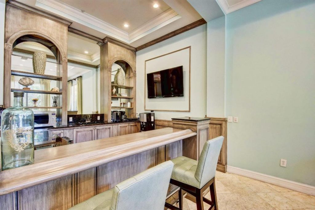 720 S Sapodilla Avenue, Unit 303, West Palm Beach, FL 33401 Photo