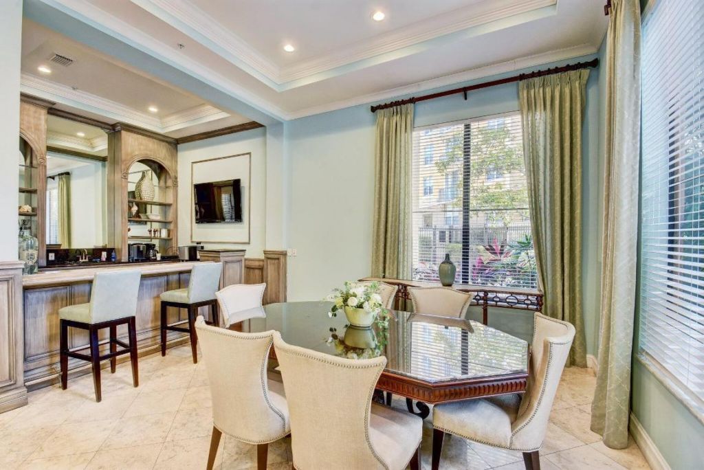 720 S Sapodilla Avenue, Unit 303, West Palm Beach, FL 33401 Photo