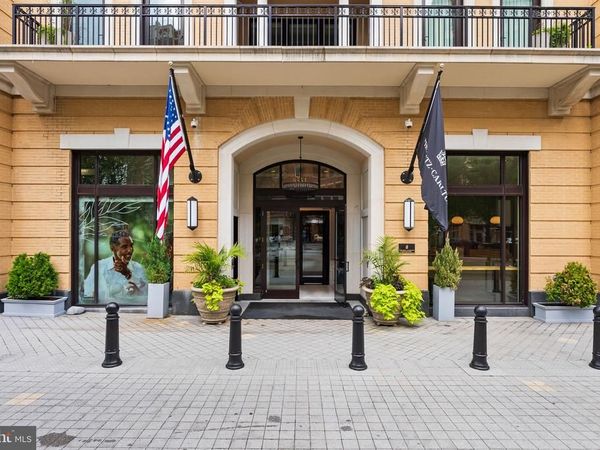 8551 CONNECTICUT AVENUE, Unit 203, CHEVY CHASE, MD 20815