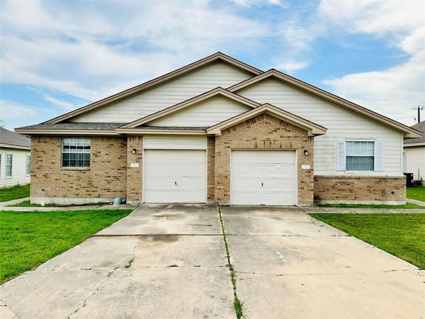 222 Marvin CV, Hutto, TX 78634
