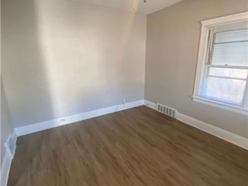 19600 Arrowhead Avenue, Cleveland, OH 44119 Photo 15