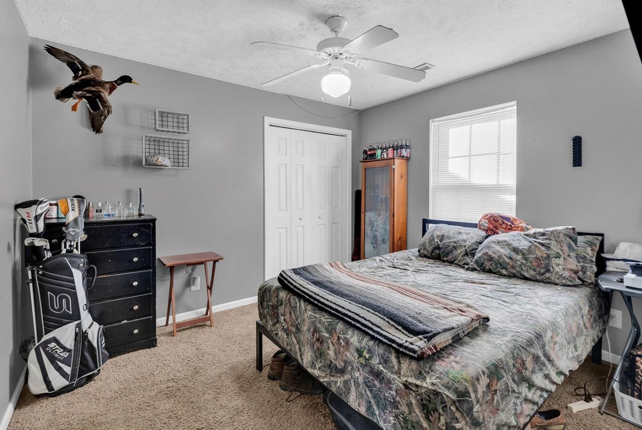 1010 Autumn Dr. Photo 13