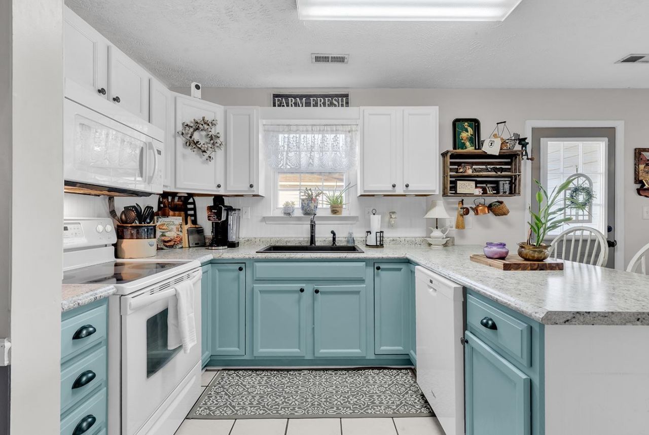 1010 Autumn Dr. Photo 18