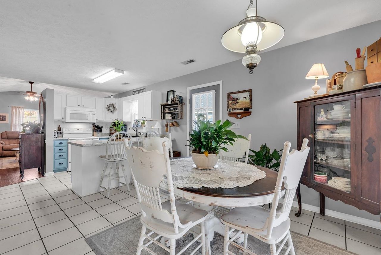 1010 Autumn Dr. Photo 22