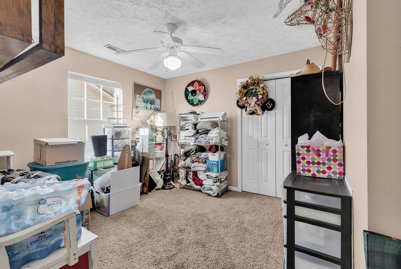 1010 Autumn Dr. Photo 30