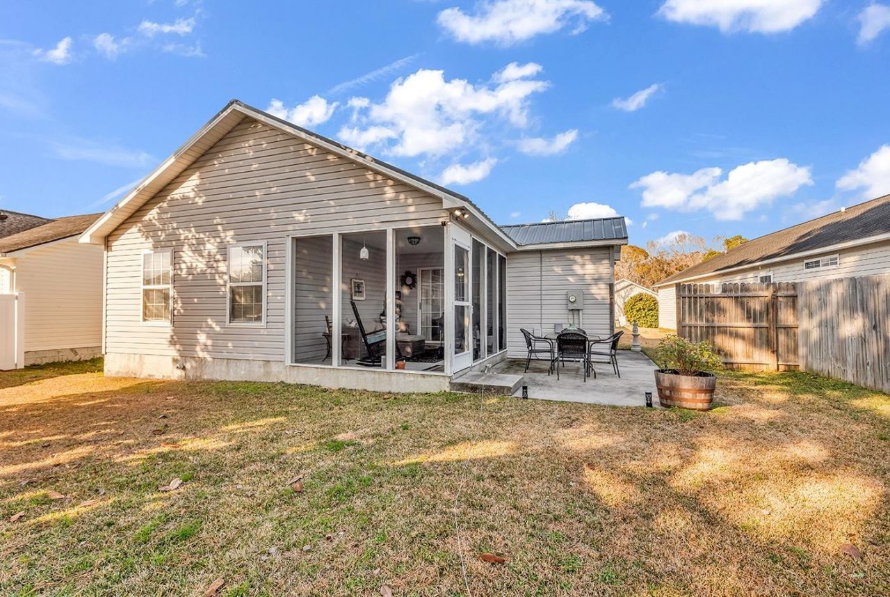 1010 Autumn Dr. Photo 6