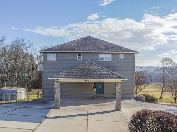 4554 Gravelly Hills Rd, Louisville, TN 37777